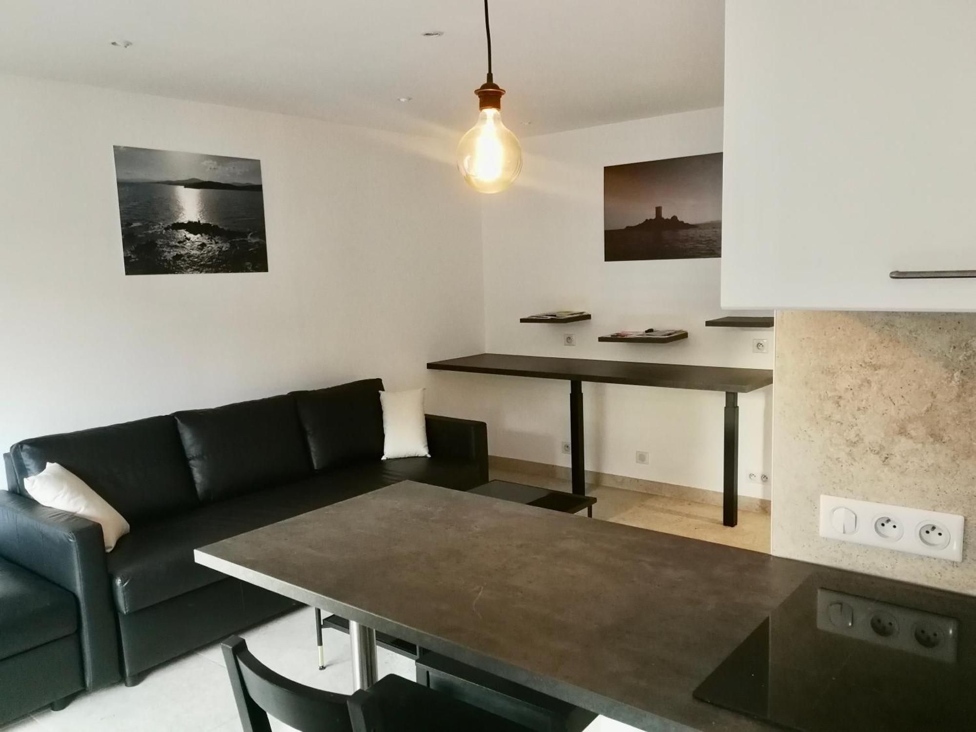 Grand Studio Standing Avec Terrasse Et Parking سانت ماكسيم المظهر الخارجي الصورة